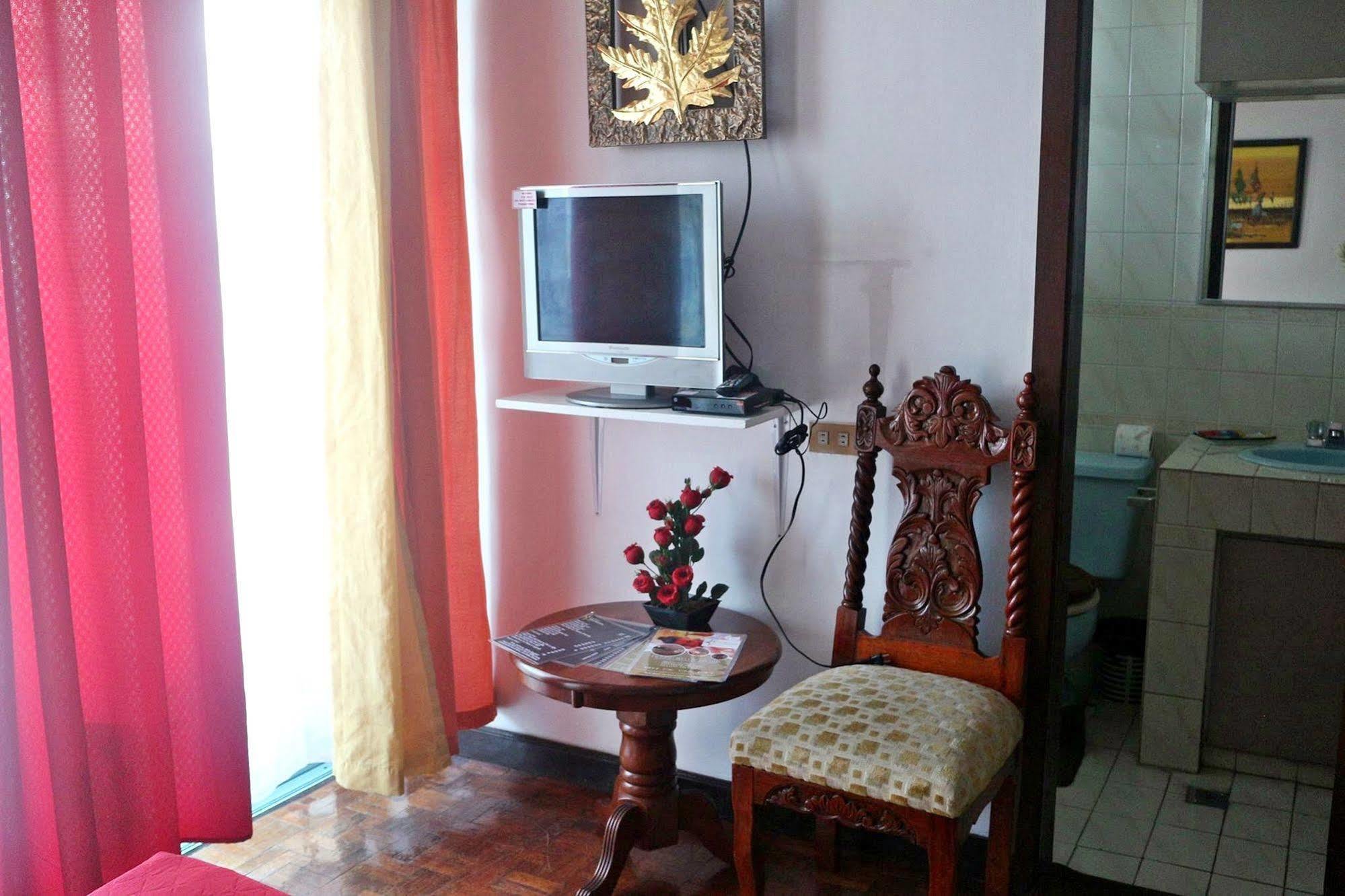 Fil Star Airport Guest House Paranaque City Extérieur photo